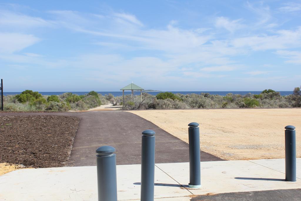 Jurien Beachfront Holiday Units Villa Jurien Bay Exterior photo
